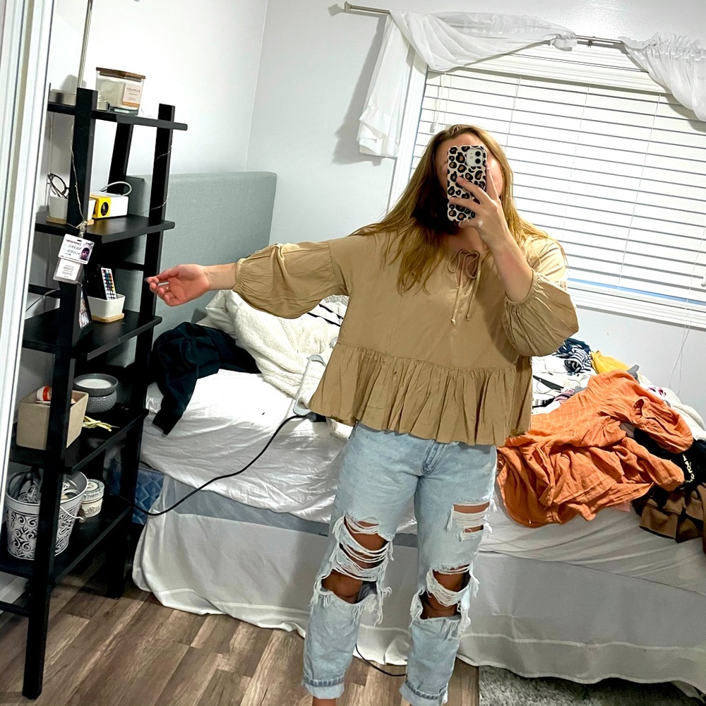tan AE shirt